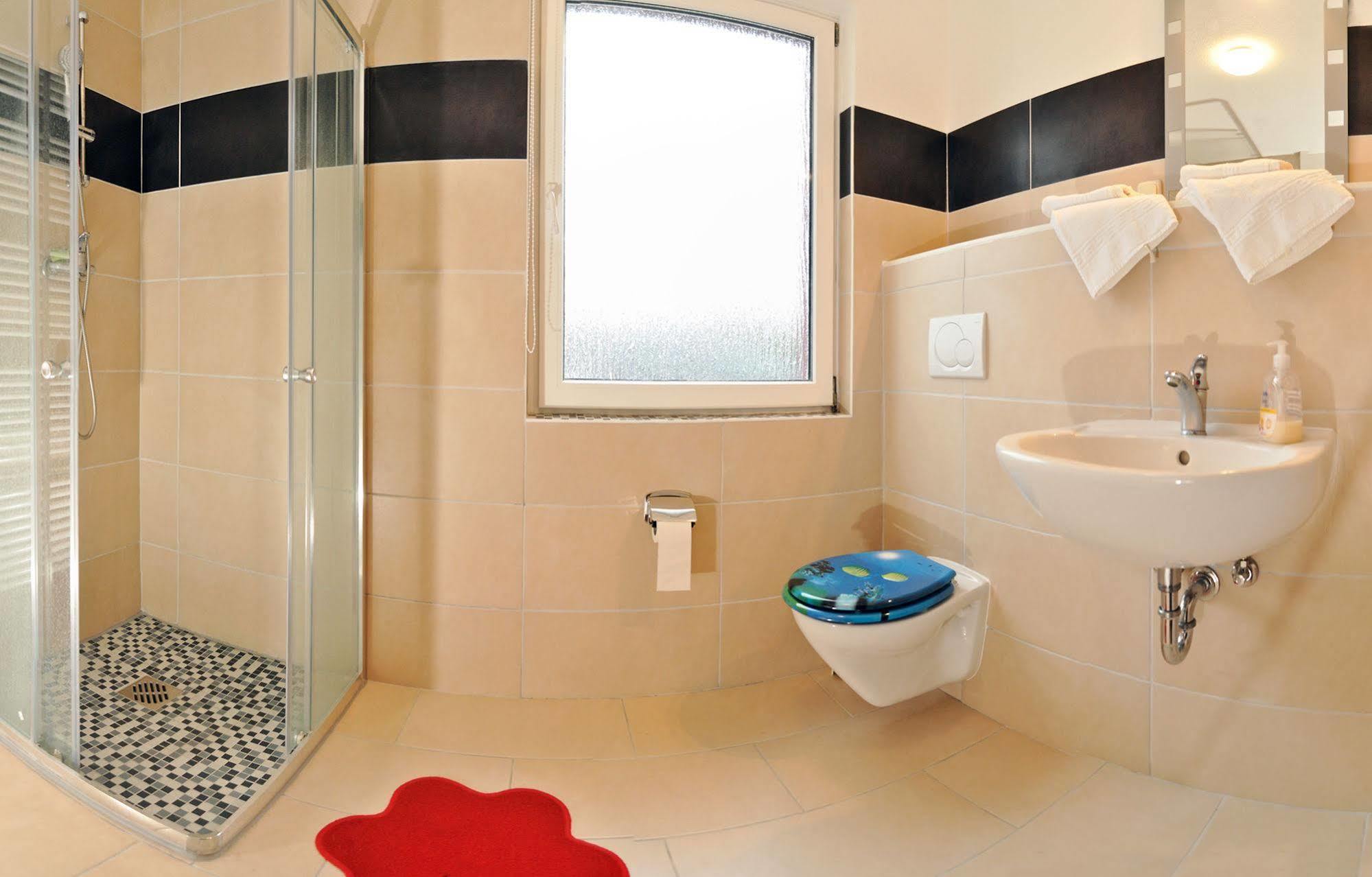Pension Zum Riedensee Bastorf Extérieur photo